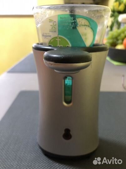 Автоматический дозатор мыла