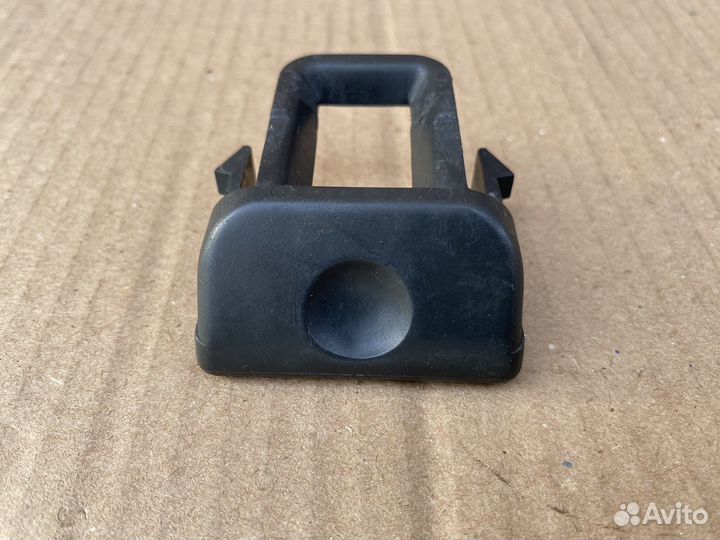 Замок крышки монтажного блока Ваз 2110-12