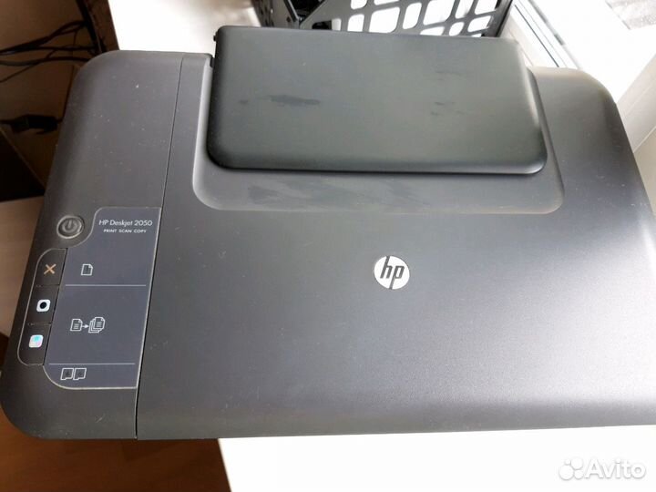 Принтер струйный HP Deskjet 2050