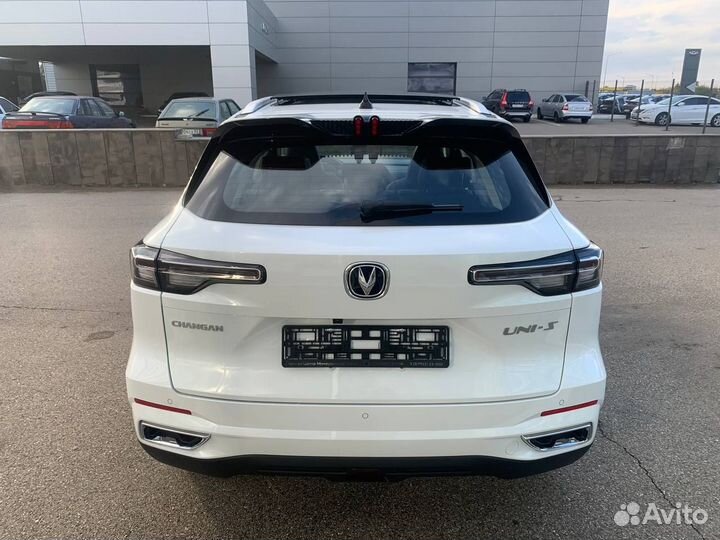 Changan UNI-S 1.5 AMT, 2024