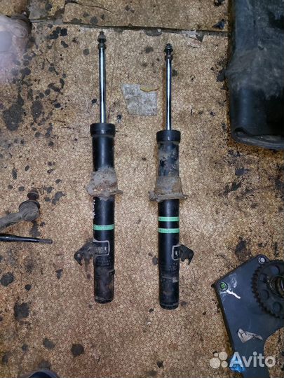 Амортизаторы передние mazda 6 gg оригинал пара