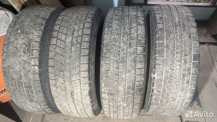 Dunlop Winter Maxx SJ8 215/65 R16 98T