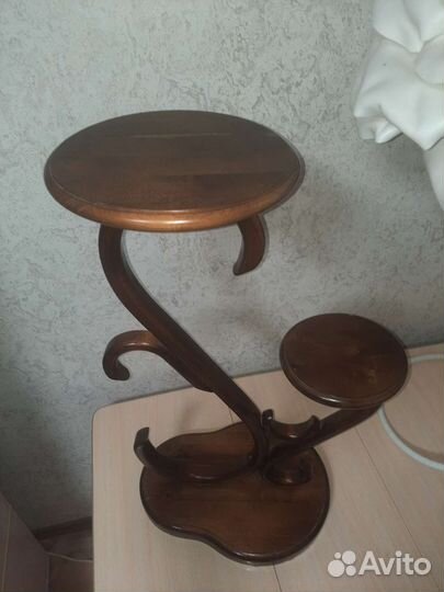 Подставка под цветы