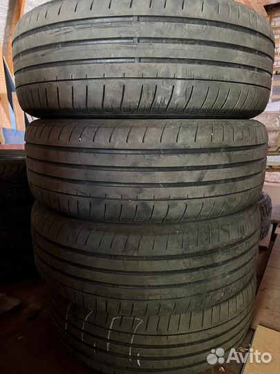 Nexen N8000 235/65 R17 104H