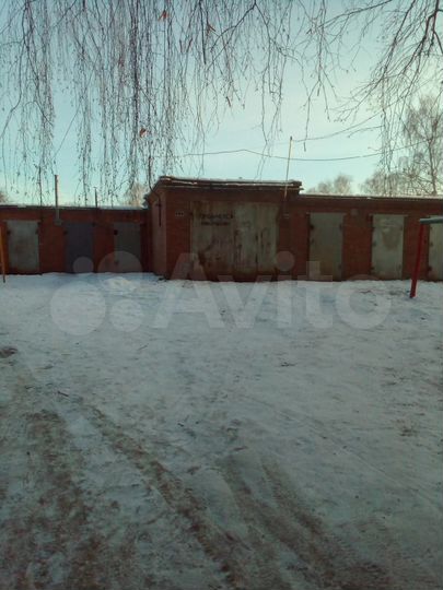 Гараж, > 30 м²