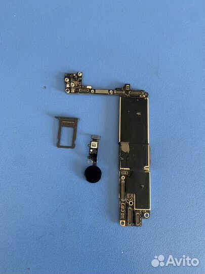 Запчасти iPhone se2020