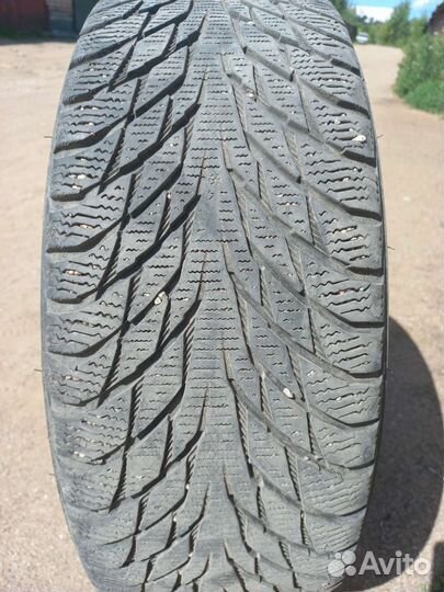 Колеса R16 с покрышками Nokian Hakkapeliitta R2