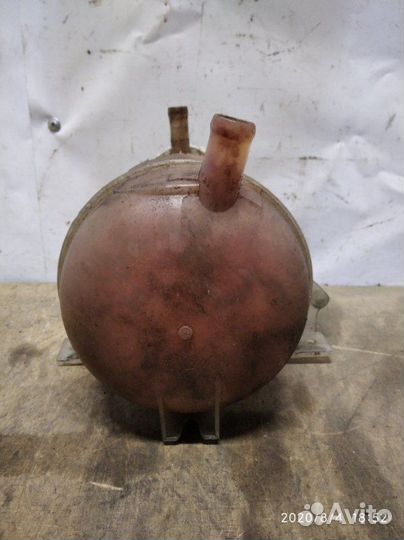 Бачок расширительный Renault Logan 1 2004