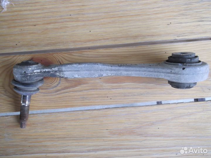 Рычаг задний левый направляющий бмв х5 х6 е70 е71