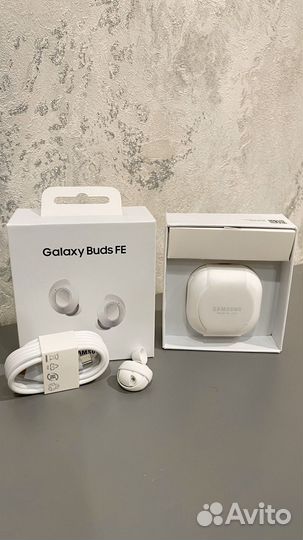 Беспроводные наушники samsung galaxy buds fe