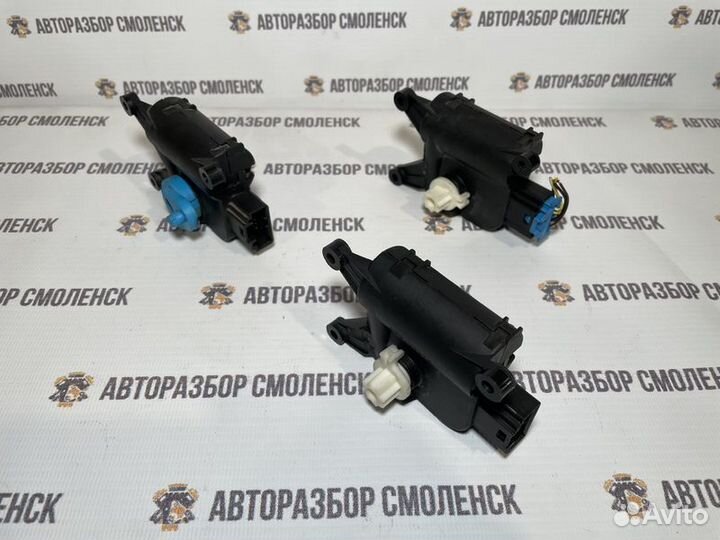 Моторчик заслонки отопителя Skoda Octavia