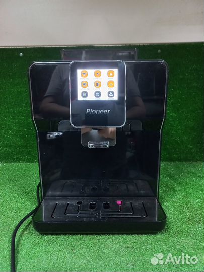 Кофемашина зерновая Pioneer CMA006