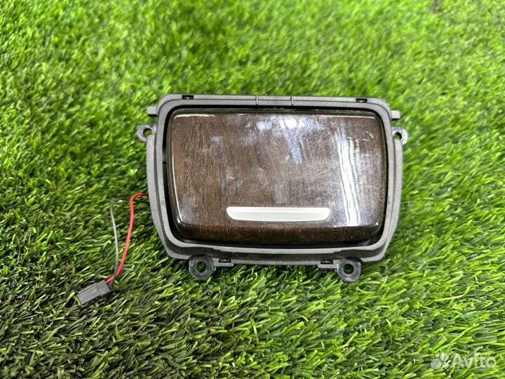 Пепельница передняя Bmw 5 F10 N52B25 2011