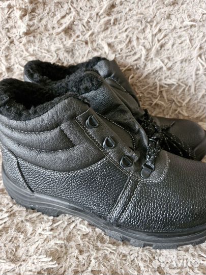 Ботинки утепленные