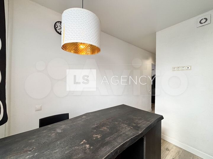 2-к. квартира, 51 м², 8/17 эт.