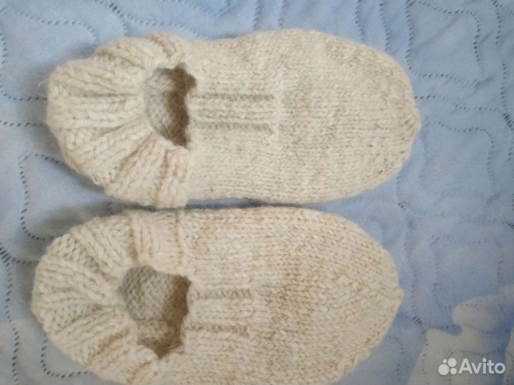 Шерстяные носки и тапочки ручная работа