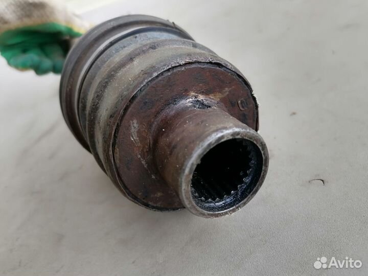 Полуось перед. прав.(привод) Renault 19 1992-2002