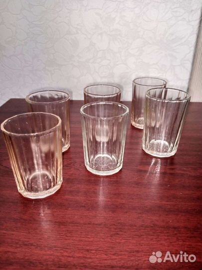 Стаканы,кружки,стопки,графины