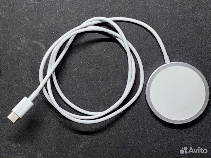 Беспроводная зарядка для iPhone