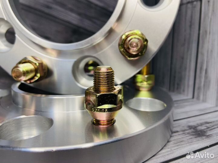 Проставки на ниву 5х139.7 98.5 со шпильками