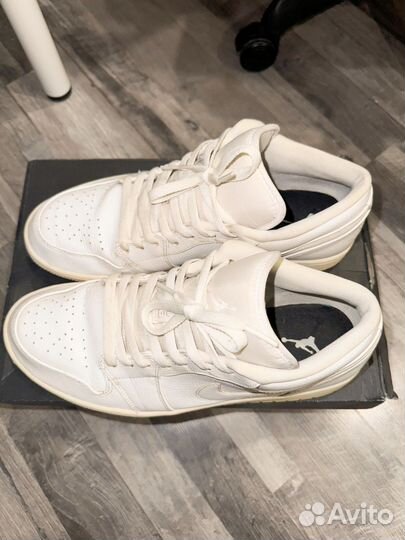 Nike air jordan 1 low