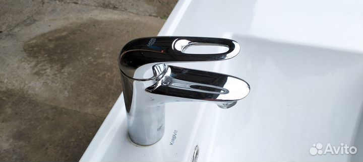 Раковина и смеситель