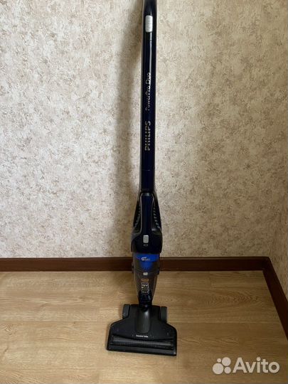 Вертикальный пылесос