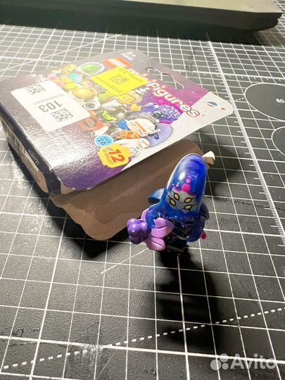 Lego человечек пришелец Alien