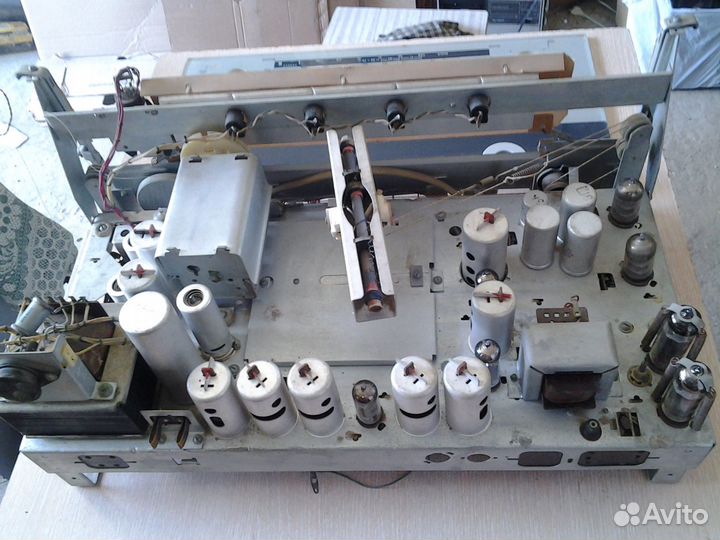 Радиола Эстония 4, Вэф радио, Латвия. Сакта