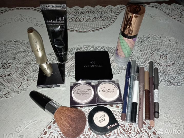 Набор косметики пакетом