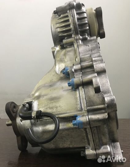 Раздатка bmw E60 E90 E91 E92 ATC 300 раздаточная