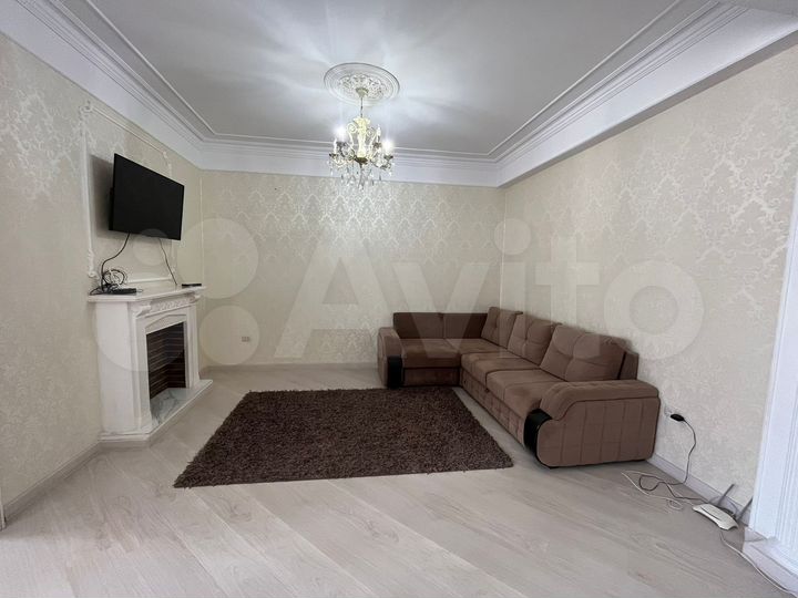 2-к. квартира, 54 м², 10/11 эт.