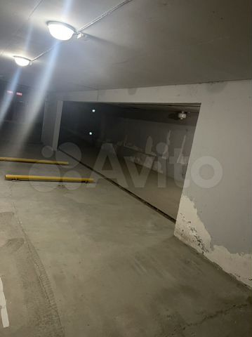 Машиноместо, 13 м²