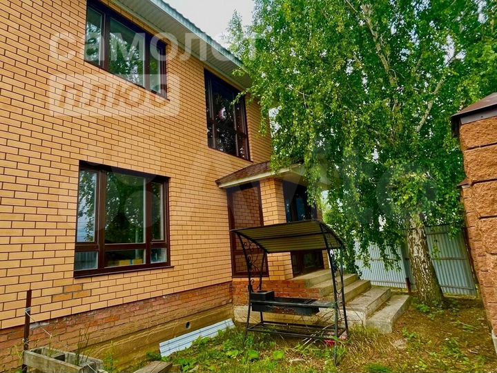 Таунхаус 258,2 м² на участке 7,5 сот.