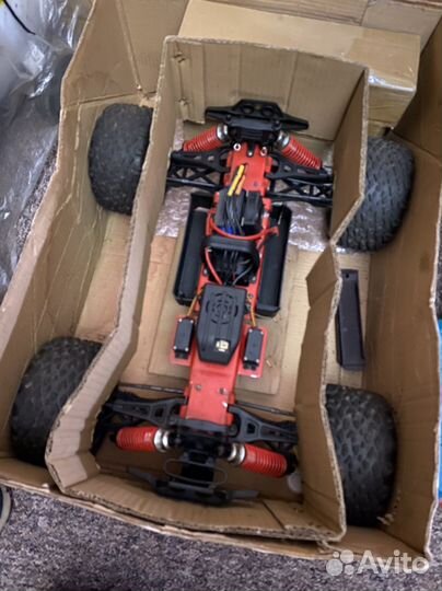 Радиоправлямый монстр utor 8E 4WD