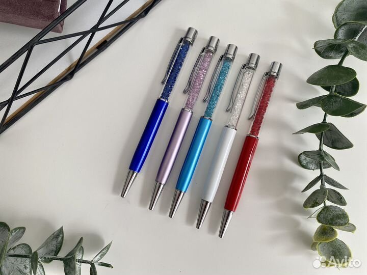 Шариковая ручка с кристаллами внутри новая