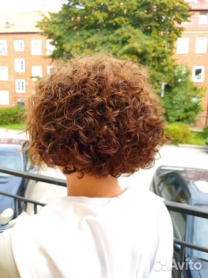 Парикмахер, биозавивка