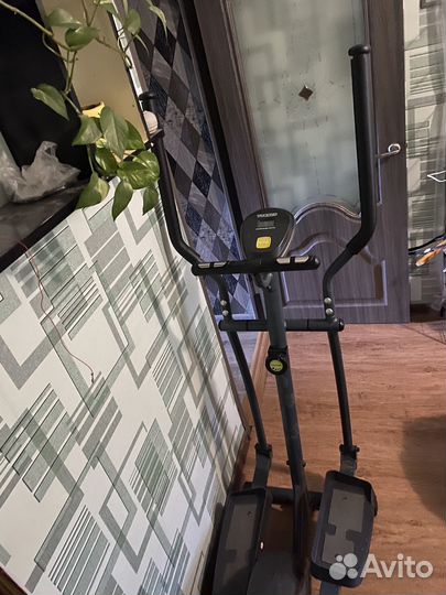 Эллиптический тренажер torneo