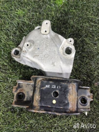 Подушка двигателя передняя левая Honda Fit/Shuttle