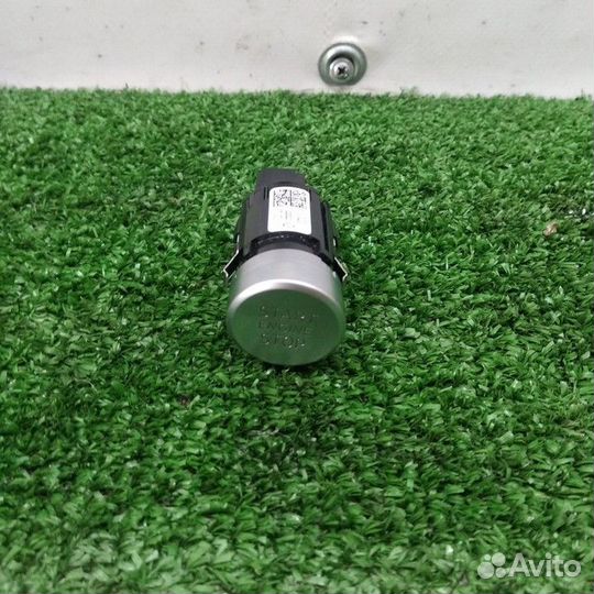 Кнопка запуска двигателя Audi A4