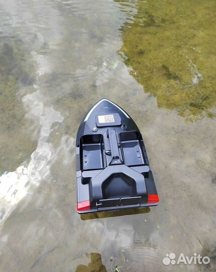 Прикормочный кораблик 40 точек с эхолотом