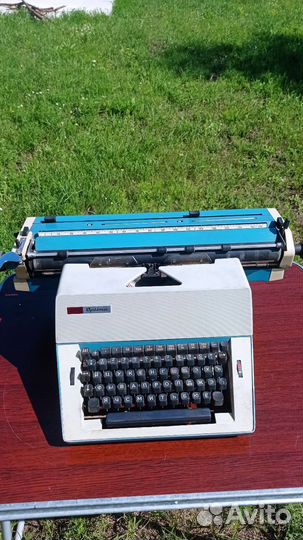 Пишущая машинка