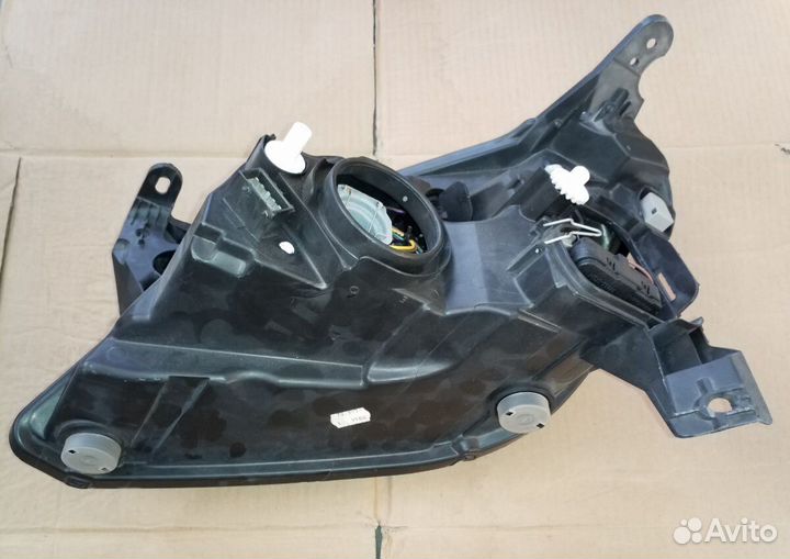 Фара Opel Tigra B правая оригинал