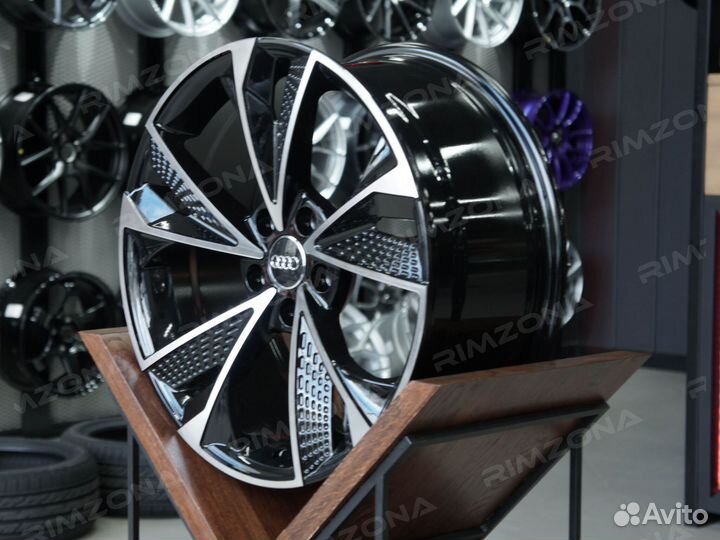 Литые диски RS7 R21 на Audi. Арт3396