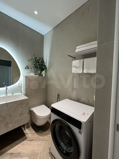 2-к. квартира, 65 м², 10/10 эт.