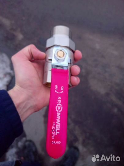 Кран шаровый с американкой