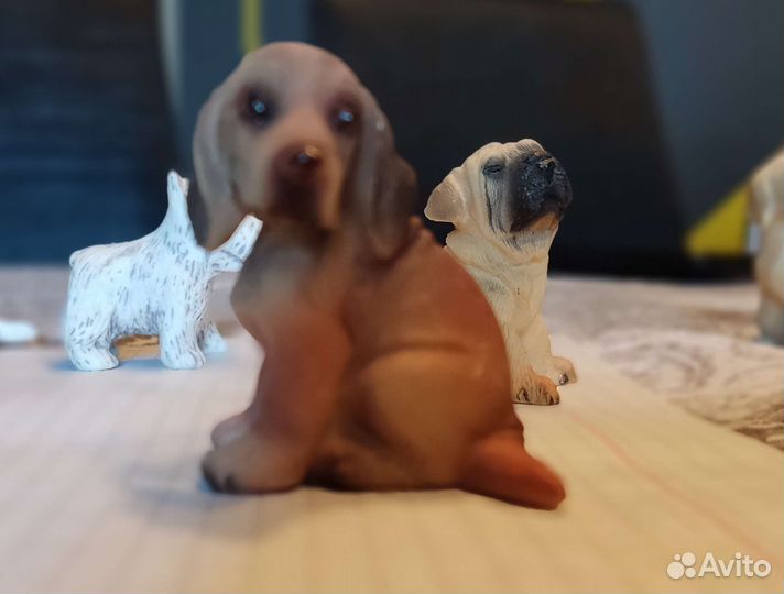 Фигурки собак