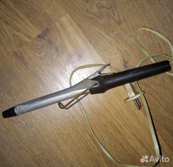 Прибор для завивки волос