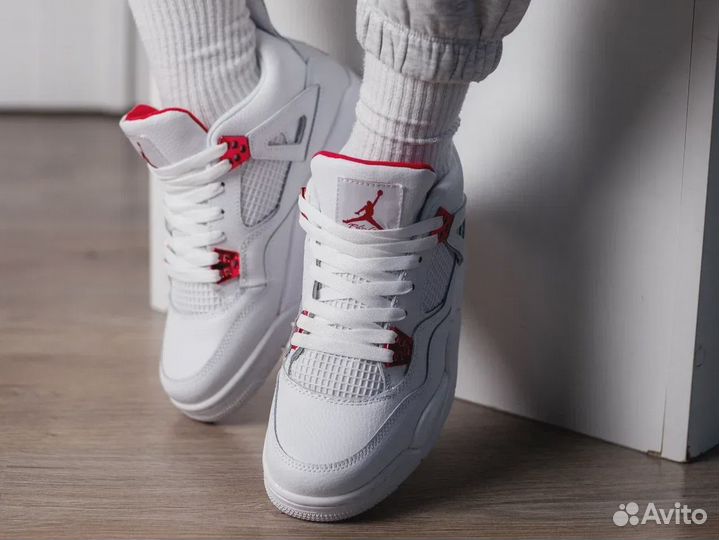 Nike Air Jordan 4 Retro Metallic Red