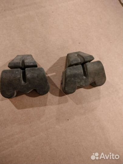 Подушка радиатора BMW X6 E71 2008-2014